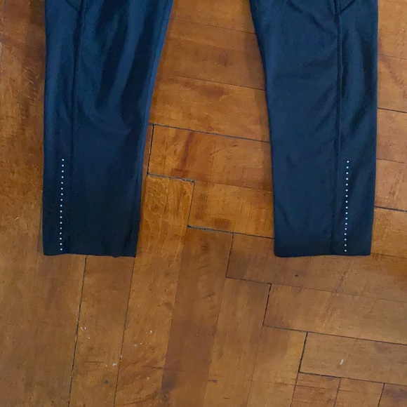 Lululemon CA 35801 RN 106259 H8 leggings - Picture 5 of 9
